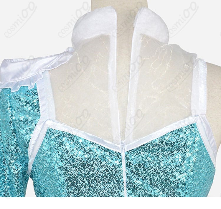 背面ファスナー部分のクローズアップ（着脱仕様の確認）