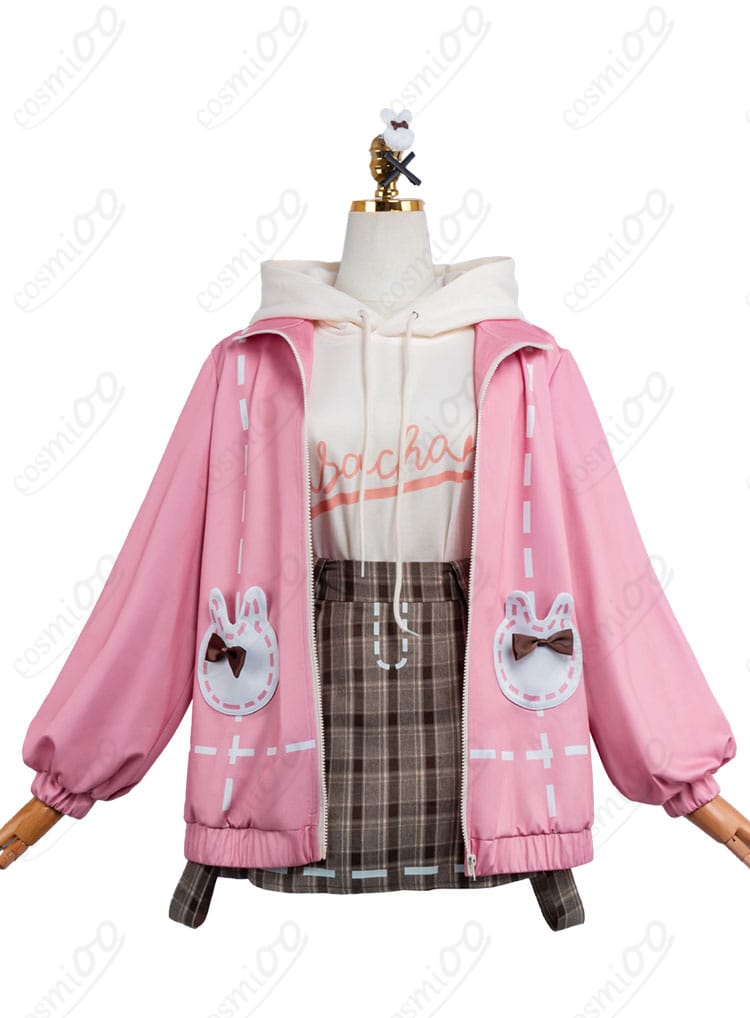 おさんぽうさちゃんコーデのコートとパーカーの正面ディテール