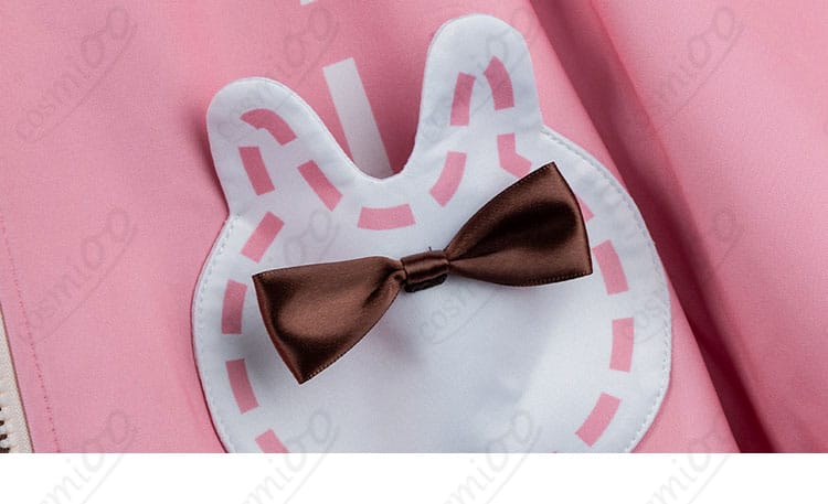 コートのポケット周りとステッチの装飾ディテール