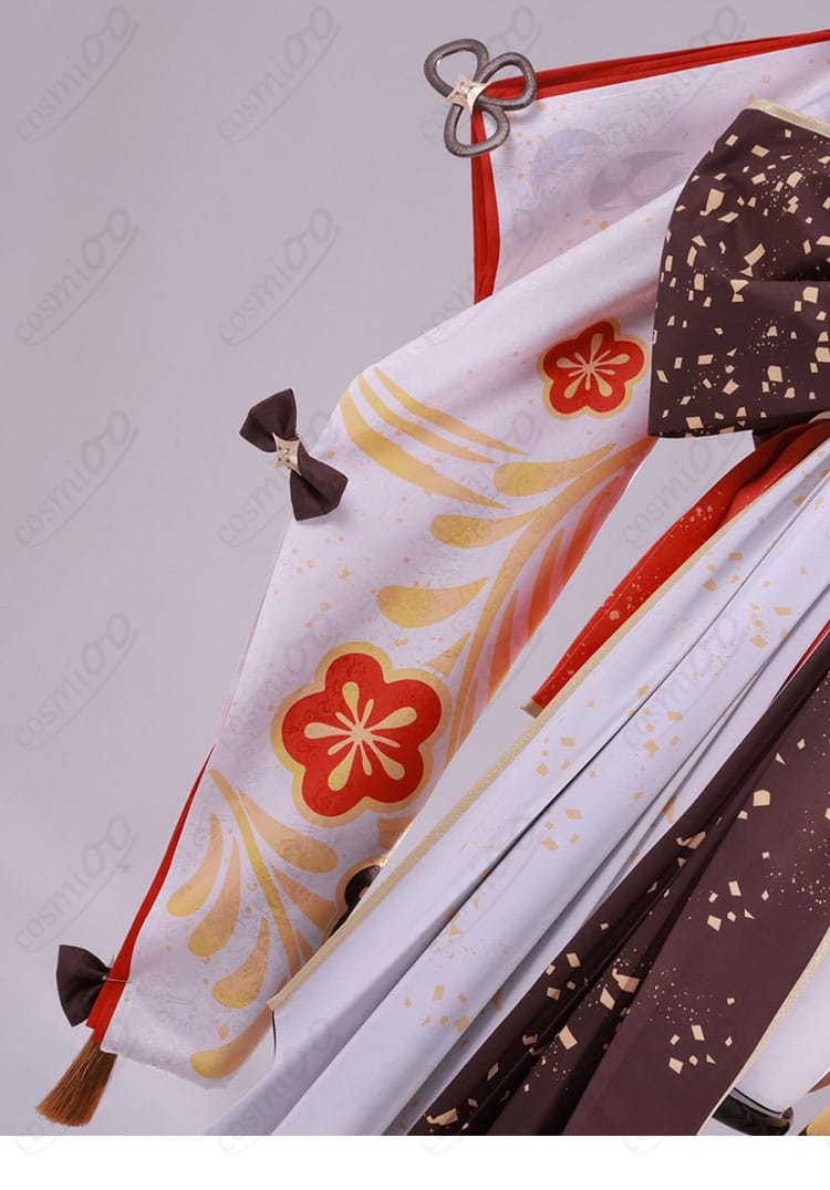 左袖口の装飾モチーフとカーブライン