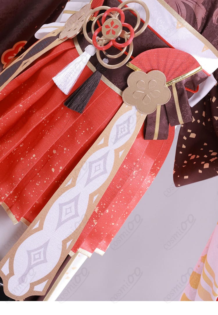 腰飾りパーツの接続部と質感の詳細