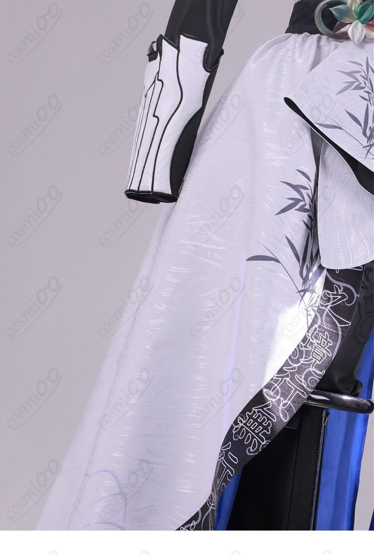 下衣の裾装飾ディテール。配色ラインと生地のハリ感を確認できる写真。