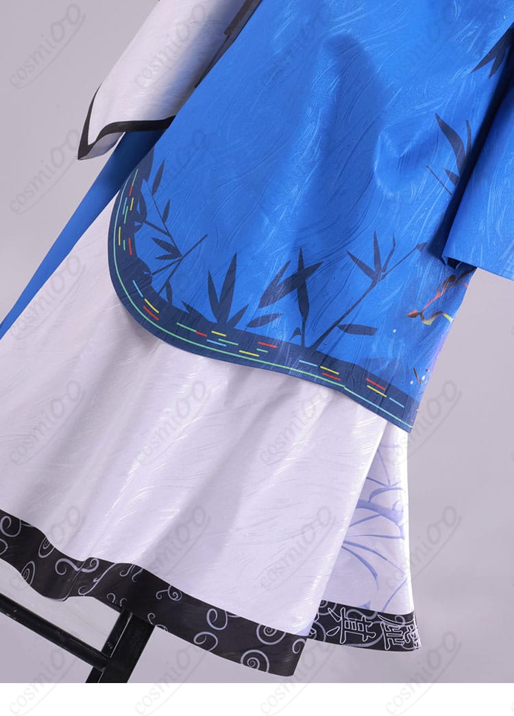 スカート／裾パーツの装飾。ヘムラインのストライプとドレープの出方を強調。