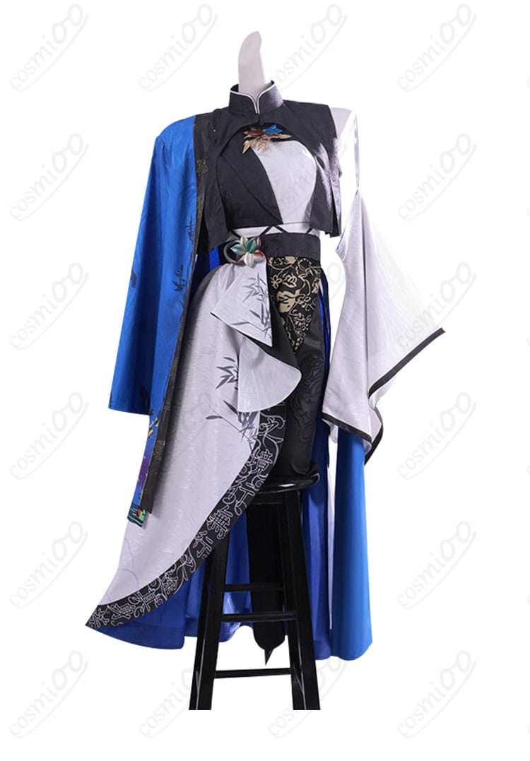 ナユタ戦闘服の側面ビュー。肩飾りと袖の立体感、パンツ側面のラインを確認。