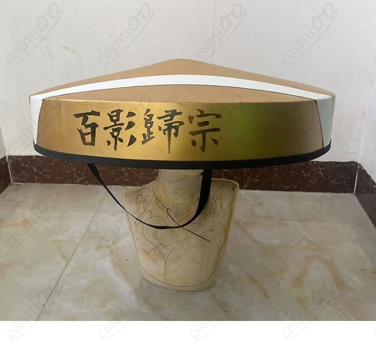 笠の文字装飾ディテール。ロゴ印字のコントラストと縁取りの仕上げが分かる近接。