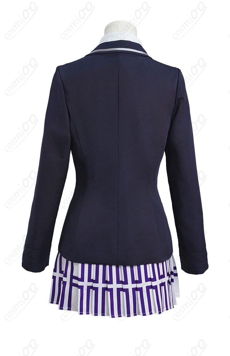 HK416 緋染め薄桜コスプレ衣装の背面。コートの後ろ姿とスカート丈感が分かる画像