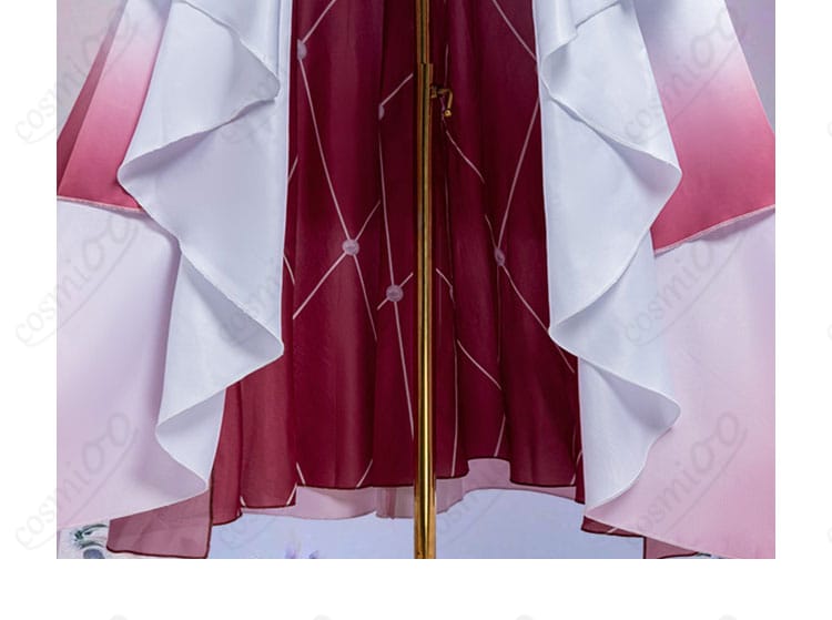 スカート裾の装飾とラインのディテール（撮影映え仕様）