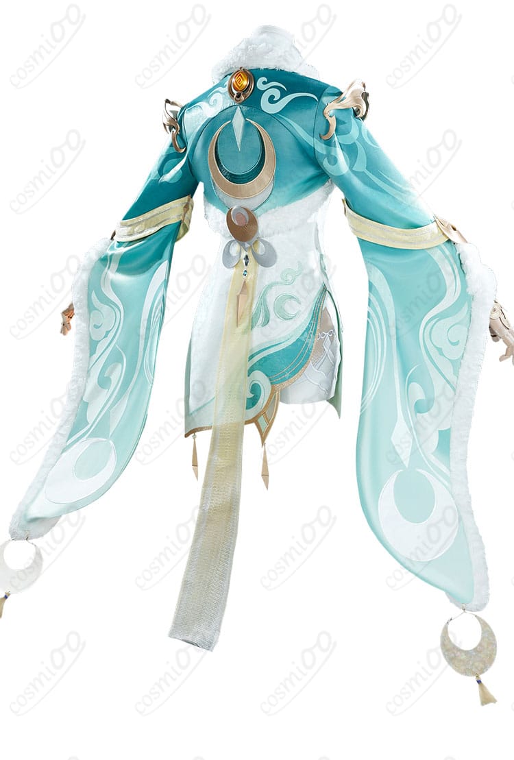 原神コスプレ衣装の背面デザインとペンダント位置の確認