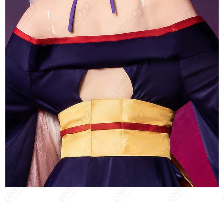 コルセットベルトの装飾ディテール（編み上げ・金具）