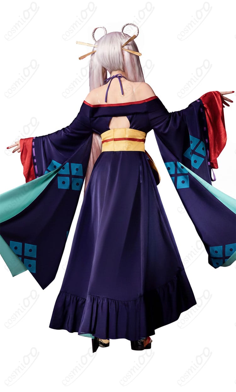 月見かぐや姫風コスプレ衣装の背面全景とシルエット