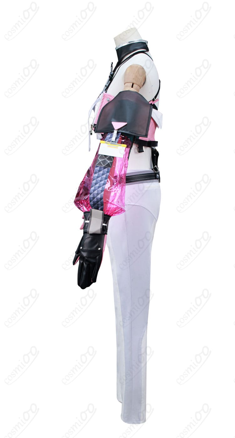 左袖の装飾ディテールと生地質感のクローズアップ