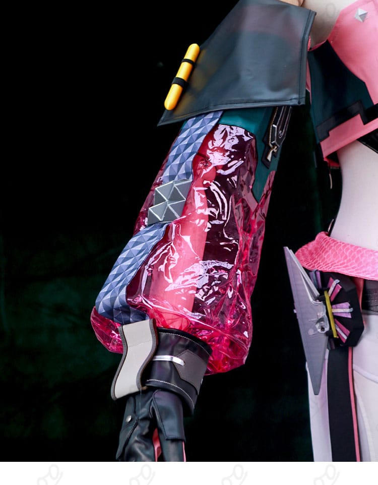 左袖のパーツ構成とラインテープのディテール