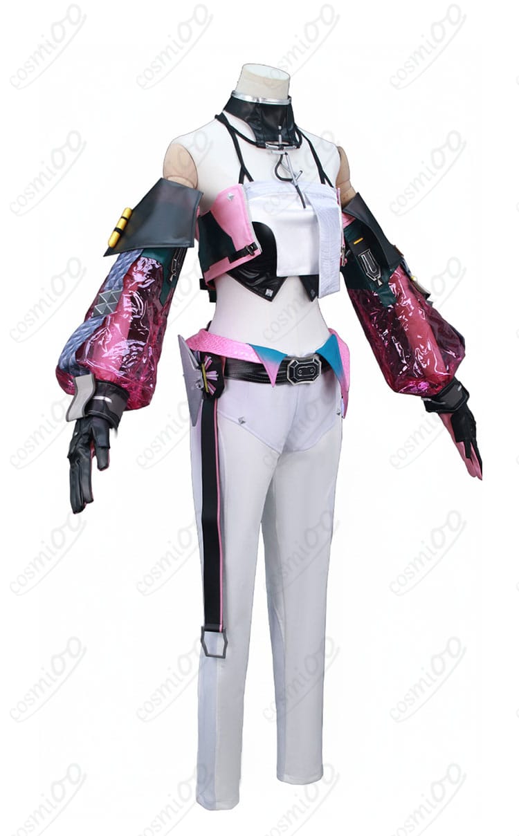 イヴォンヌ衣装の右側面シルエットとラインの見え方