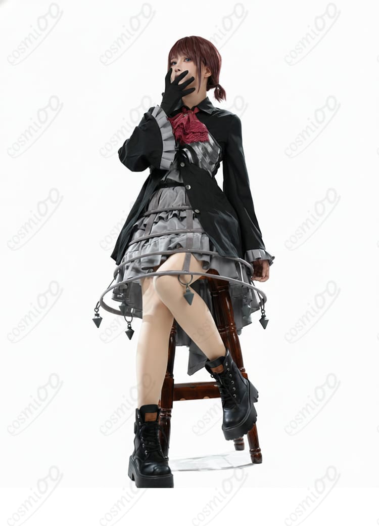 ワンピースとインナーの重ね着バランスが分かる着用画像