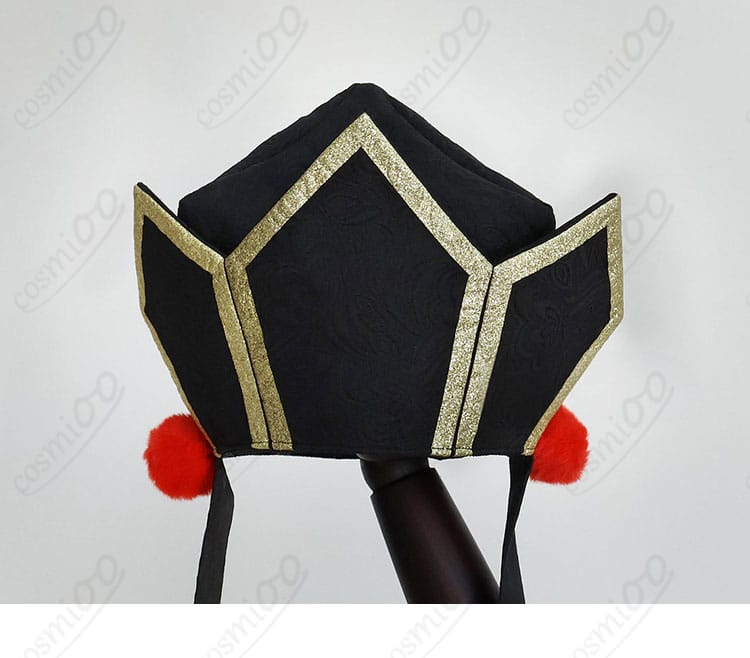 帽子の装飾ディテール。トップ形状と縁の仕上げ、色味の統一感が分かる画像。