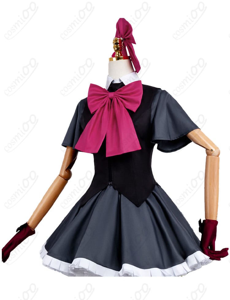 星野ルビー コスプレ衣装の側面。ベストのラインとスカートのドレープ、ウエストのフィット感を確認できる角度。