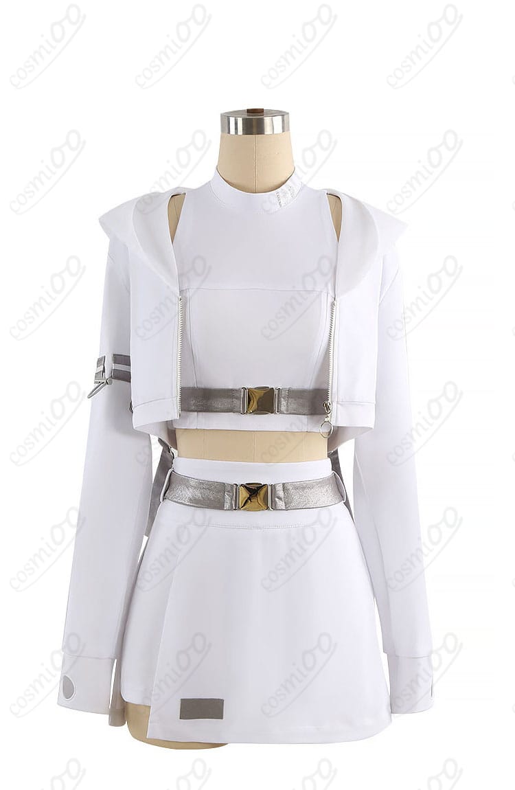 白石杏＆小豆沢こはね風コスプレ衣装の正面全体。ジャケットとベスト、スカート風ショートパンツのバランス