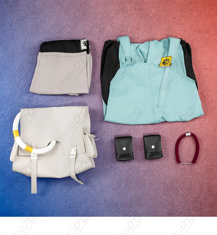 セット内容一式（トップス、サロペット、リュック、レッグポーチ×2、チョーカー）のレイアウト画像