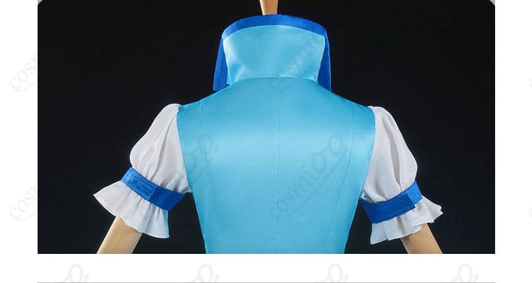 背肩の装飾と縫い合わせの仕立てディテール