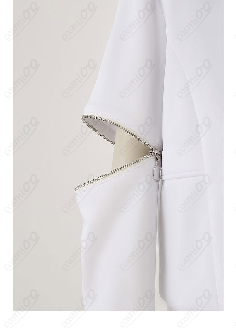 袖口のカフス装飾と縫製のアップ（青柳冬弥衣装）