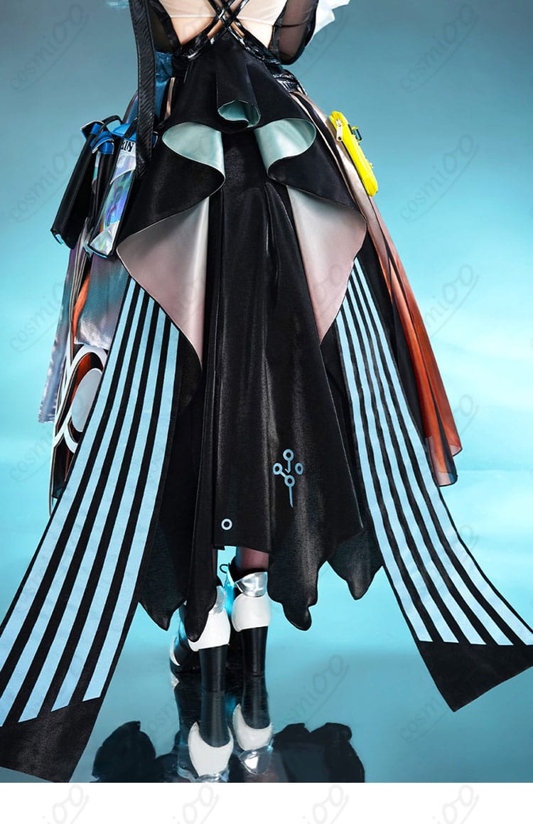 背面スカート飾りの構造とレイヤー感