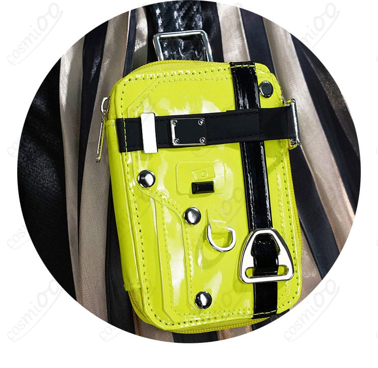 付属ポーチとバッグ風アクセサリーの詳細