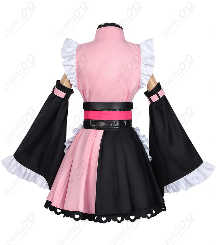 駒沢乃依コスプレ スカートとエプロンのレイヤー感が分かる角度