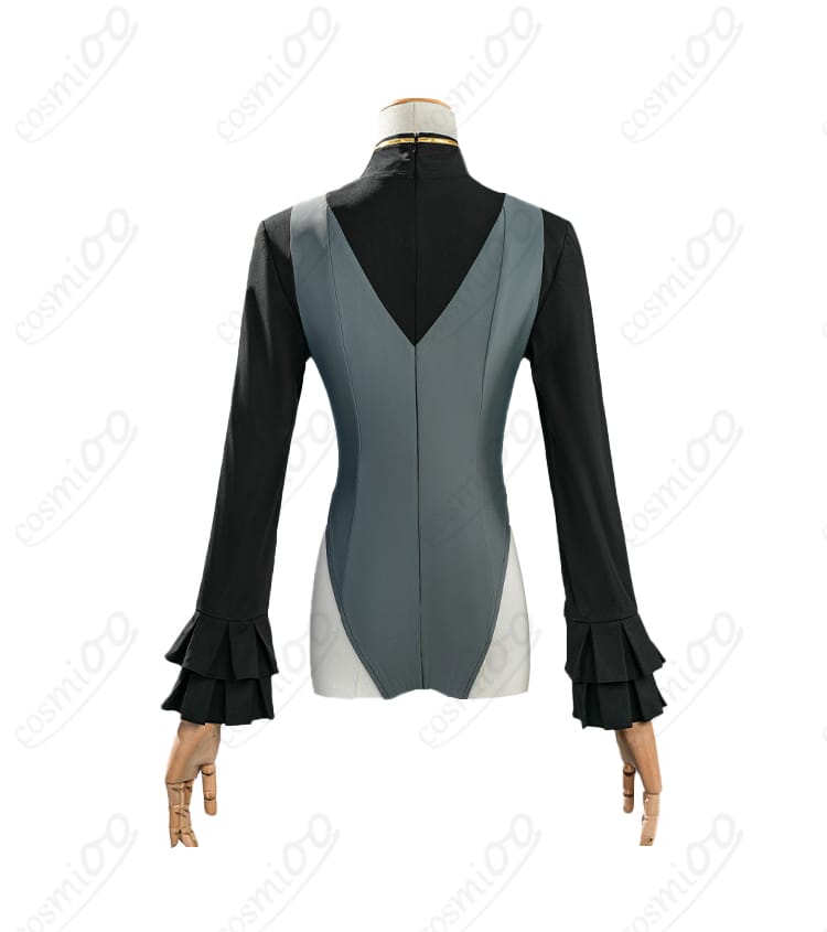 インナー背面装飾のアップ。背中周りのラインと留め具の配置