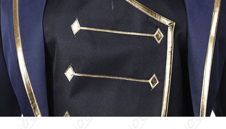 シャツ前立てと襟元装飾のディテール