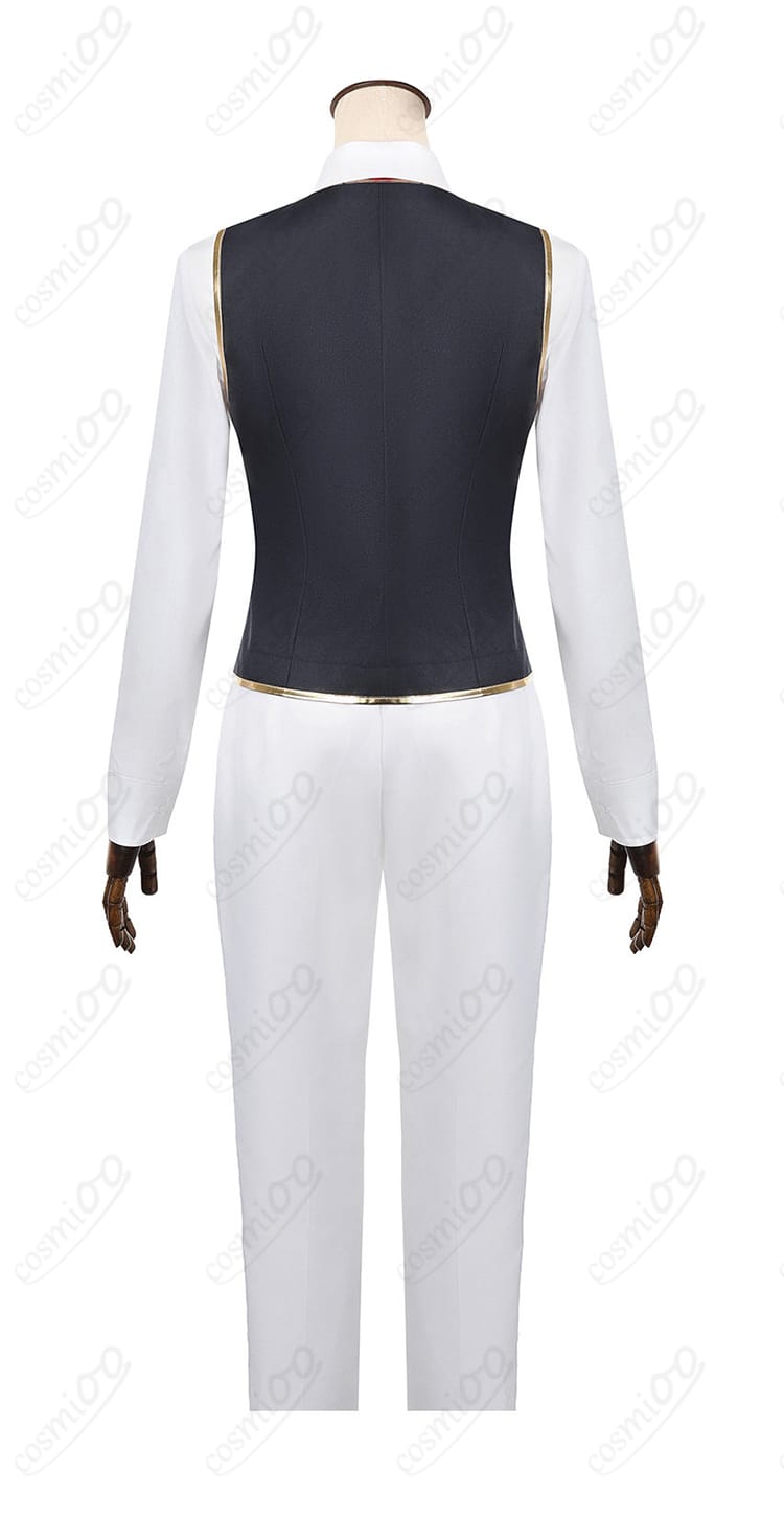 ベスト背面のシェイプラインとベルト調整部