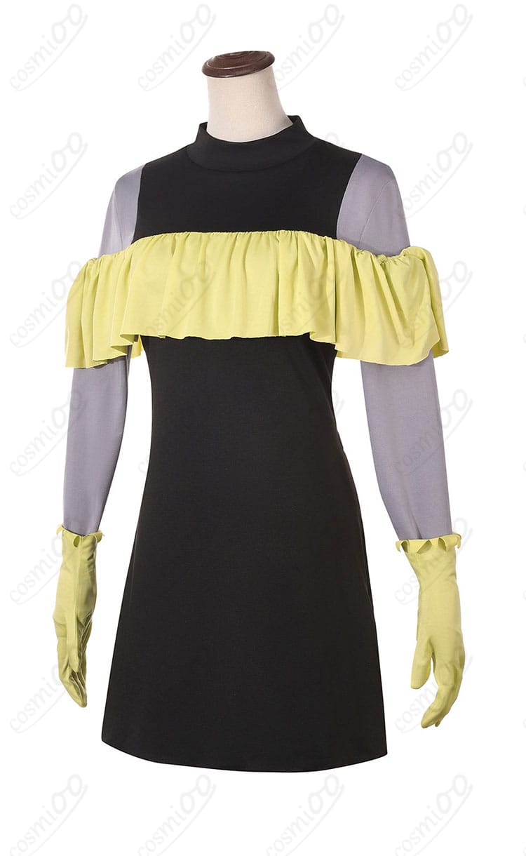 MEMちょ 新生B小町コスプレ 横からのシルエット。ウエストラインとスカートの広がりを強調。