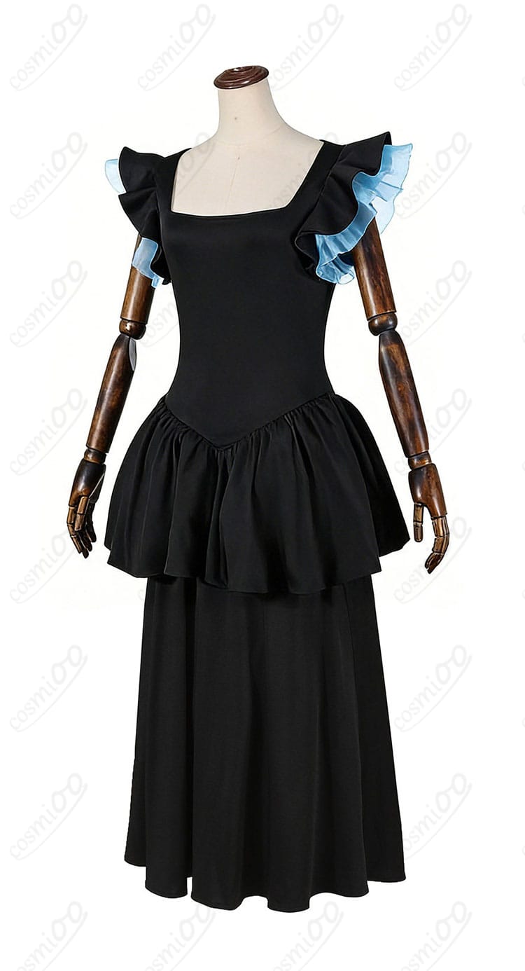 黒川あかね 劇団ララライ アイドル衣装の側面。スカートのハリとラインが分かる角度