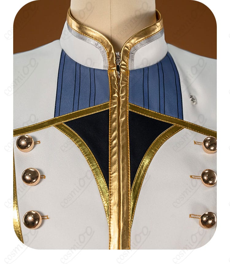 ネックラインの装飾パーツとステッチの近接ディテール