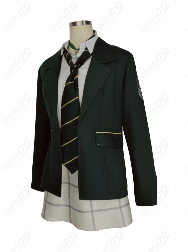 ブルーアーカイブ 若狭フユ 制服コスプレ｜シャツ襟元とネクタイのディテール接写