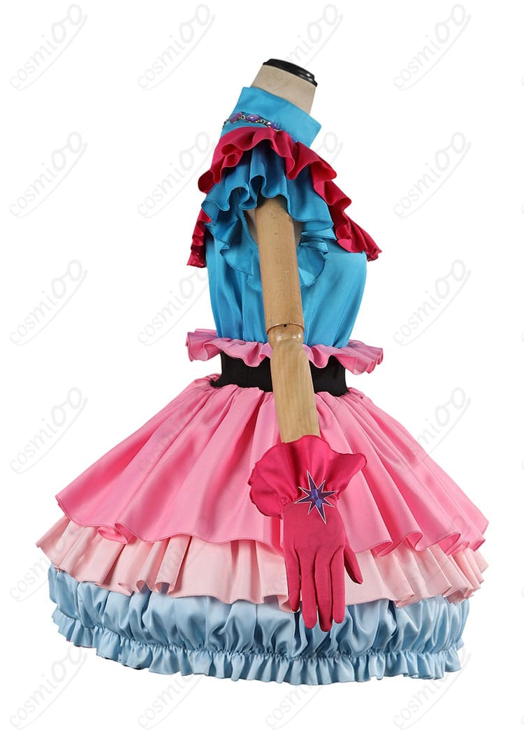 【推しの子】星野アイ B小町ステージ衣装コスプレの背面シルエット