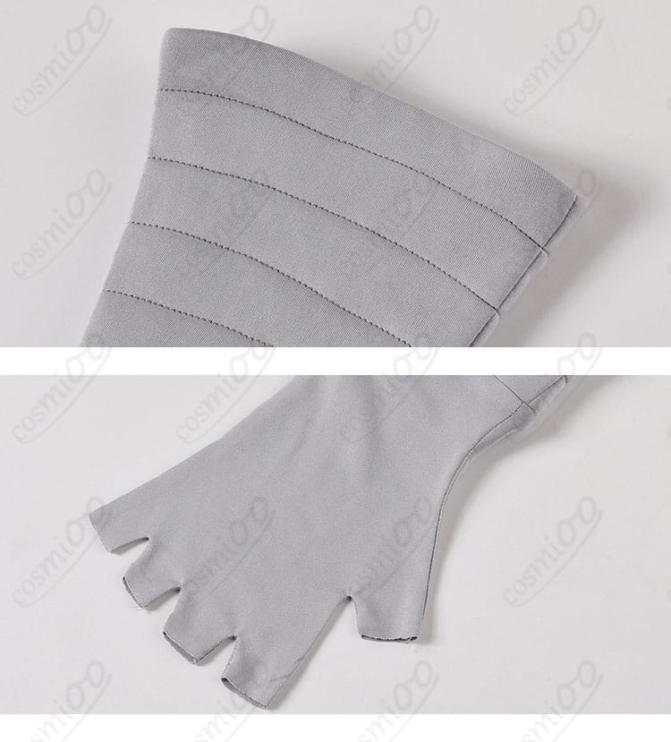 付属アイウェア(ゴーグル型)と手袋の小物ディテール