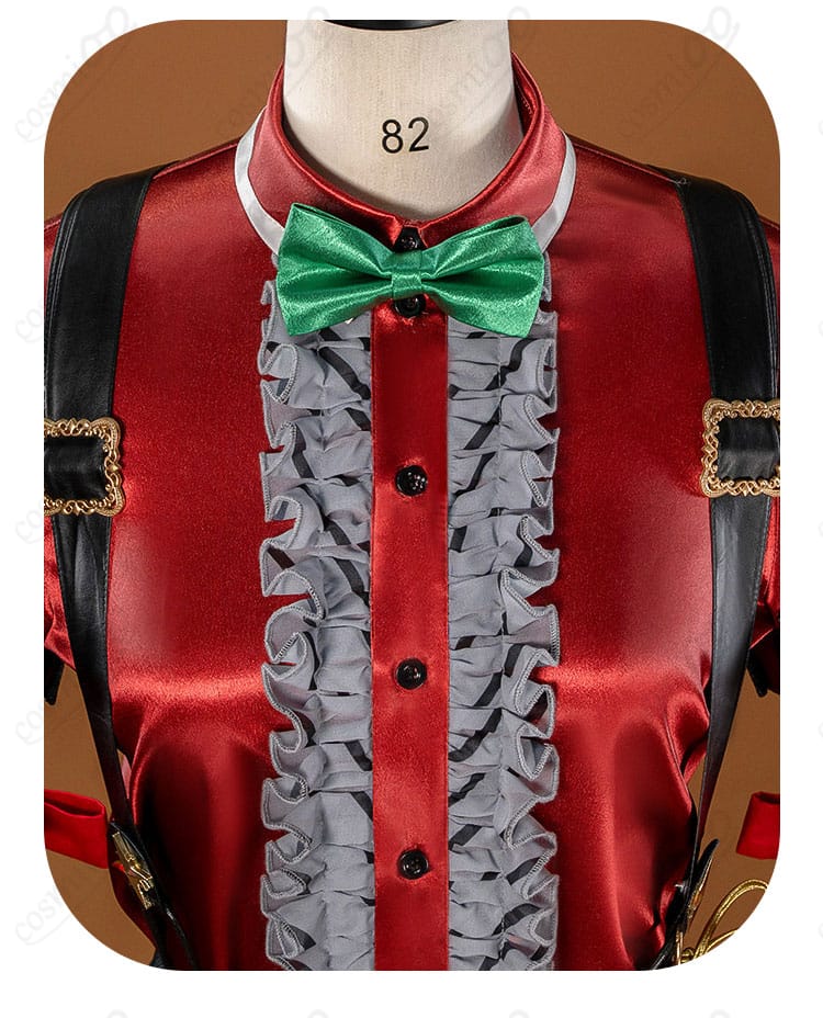 プレイフル・ドレスのシャツ襟と蝶ネクタイ装飾のアップ