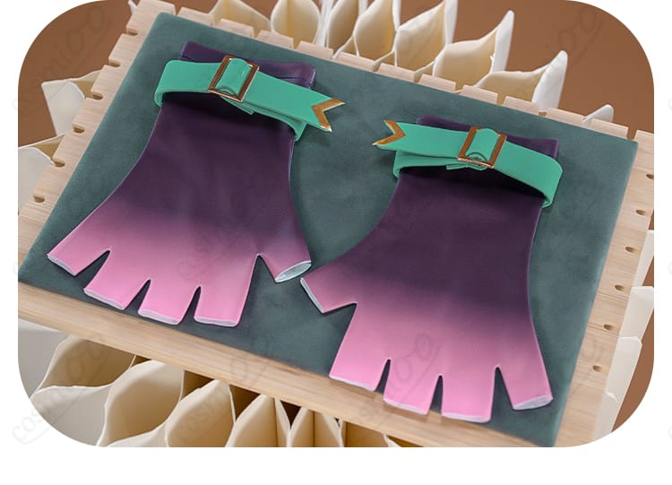 手袋の質感ディテール：伸縮性と発色