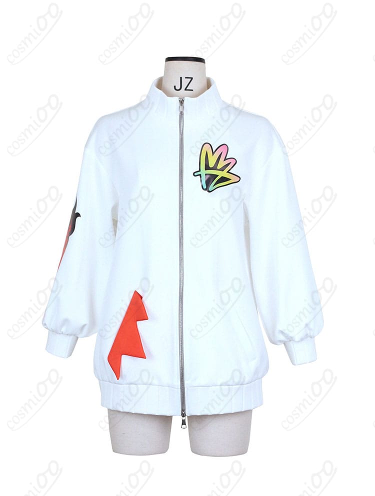 ピュール コートの正面全身画像（フロントファスナーとシルエット）