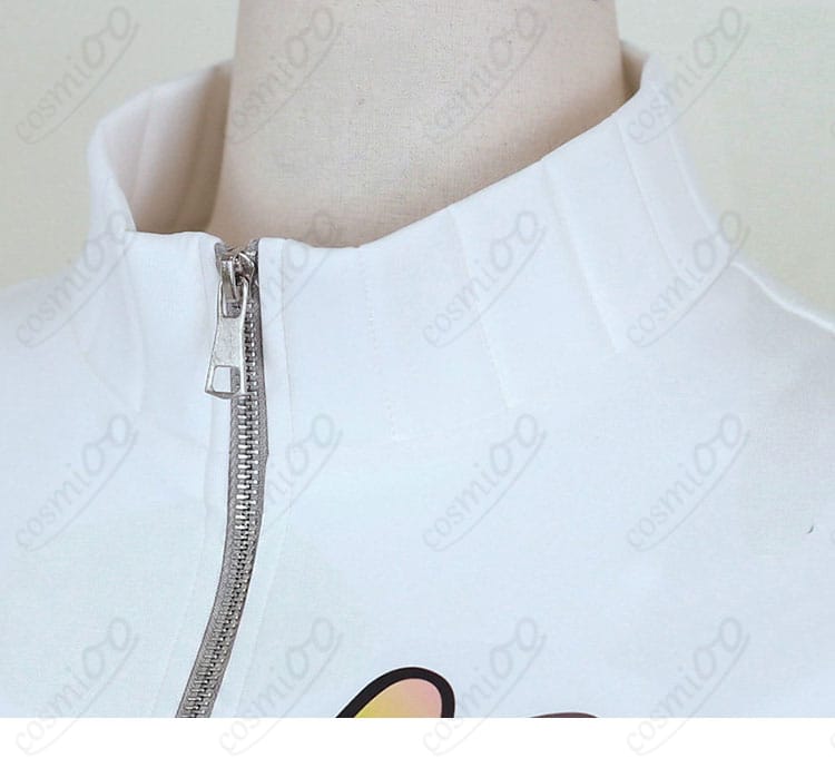 ピュール コートの襟元ディテール（襟形状と見返し仕様）