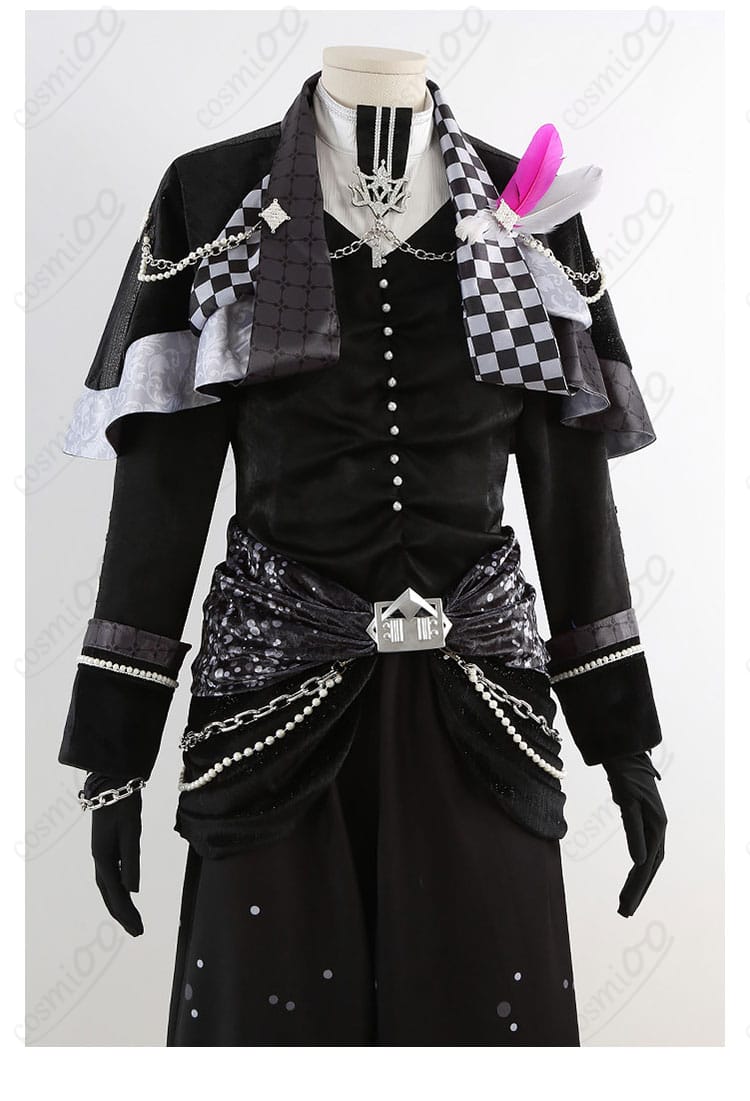 衣襟（ラペル）装飾のクローズアップ。高コントラスト配色と縁取りの仕立てを強調。