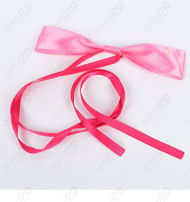 小林みくる 私服コスプレ 蝶ネクタイ装飾の形状と質感