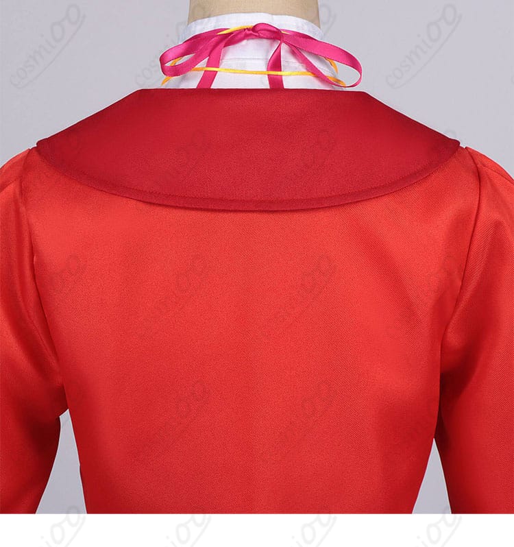 小林みくる 私服コスプレ 背肩ヨークと縫い目処理の拡大