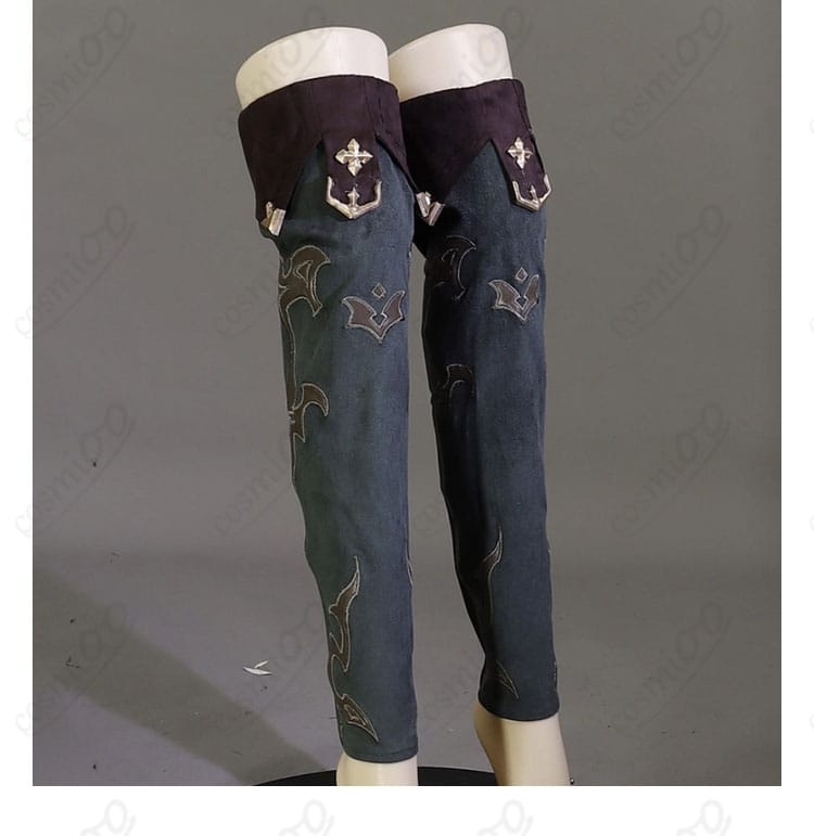 ショートレギンスとレッグカバーの質感・丈感が分かる脚部ディテール