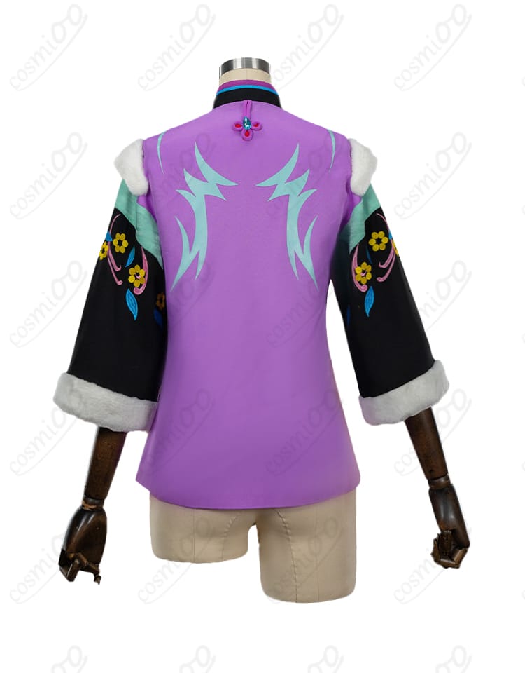 シャツ背面ヨークとシルエットのディテール