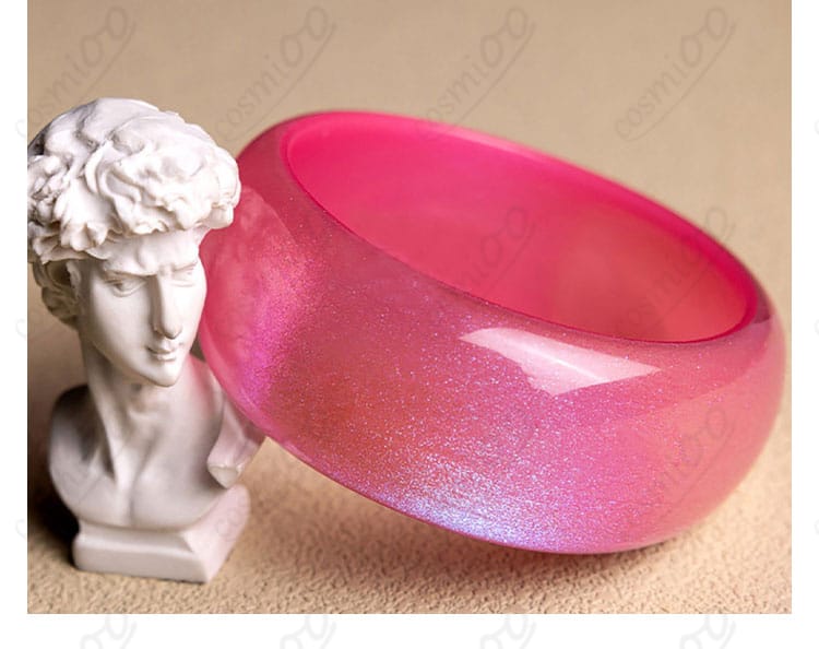 ブレスレット・アームバンドの装飾と質感アップ