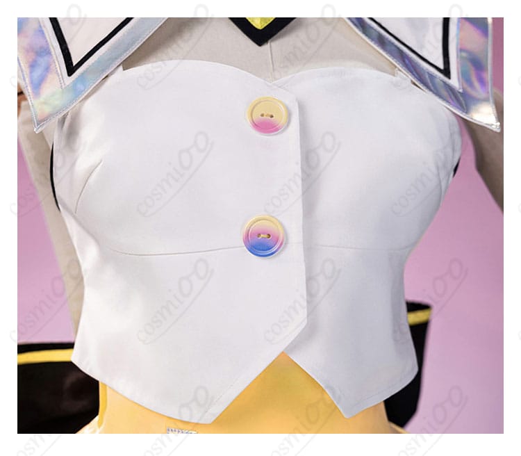 前開き部の留め具と門襟まわりの縫製アップ