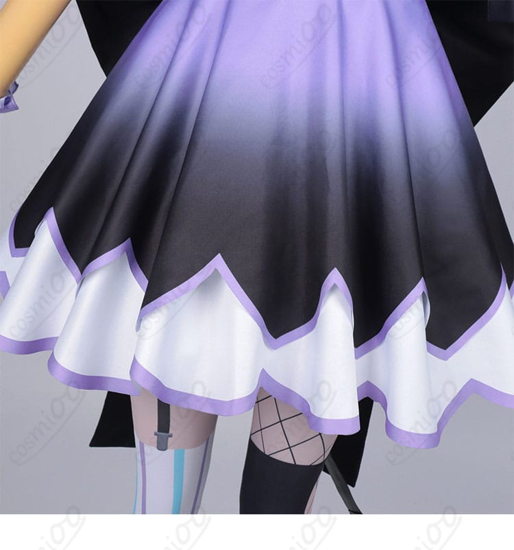 スカート裾のラインとステッチの装飾ディテール