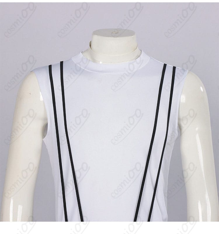 インナーのベスト風ディテール拡大（フィット感の確認）