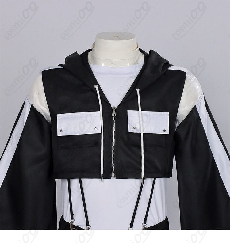 襟元とチョーカーの装飾ディテール（首まわりのポイント）